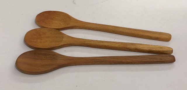 23CM CUCHARA DE MADERA
