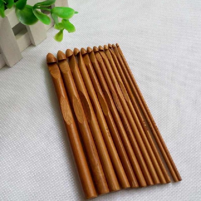 AGUJAS DE TEJER BAMBU