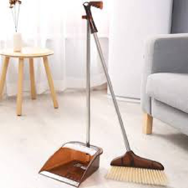 SET ESCOBA Y PALA ALTA C/CEPILLO